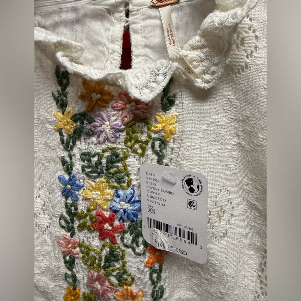 NWOT Free People Garden Grace Embroidered Top- Ivory Combo - Picture 8 of 8